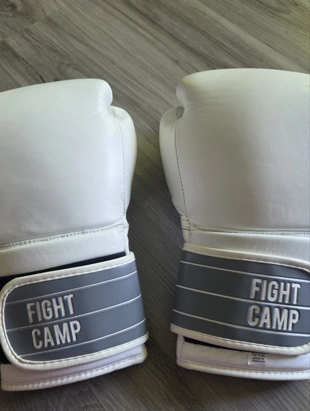 Fight Camp Boxing Gloves Small 12 oz. White Leather EUC